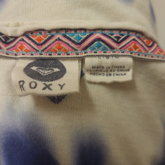 Roxy Tie-dye beach Tshirt cover-up - Picture 5 of 5